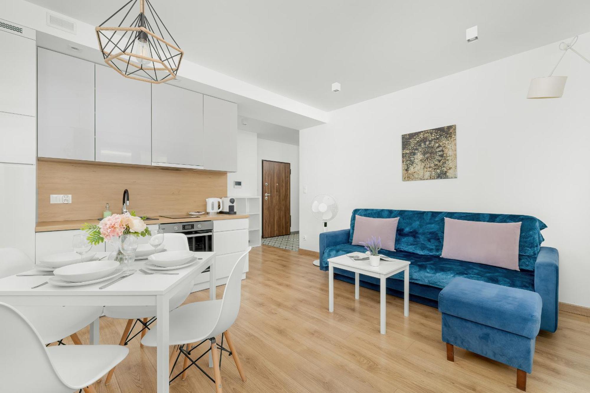 Elegancki Apartament Z Balkonem Dla 4 Osob By Renters Appartement *
